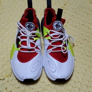 Nike shoes size 6Y